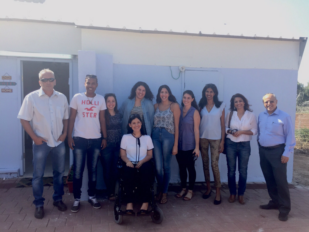 ח''כ קארין אלהרר בביקור בויצו הדסים ח''כ קארין אלהרר בביקור בויצו הדסים