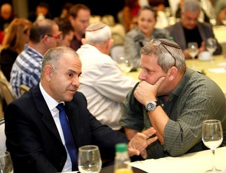 בני פישר ושמואל אבואב