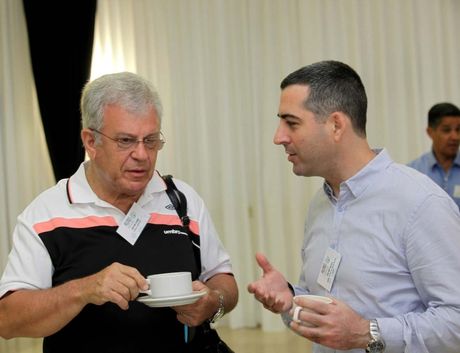 ישראל דוידון וצביקה שטרן