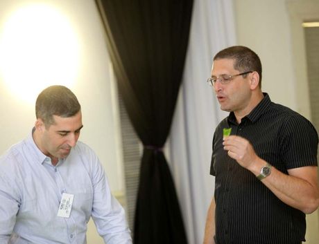 תומר גולדפרב וישראל דוידזון