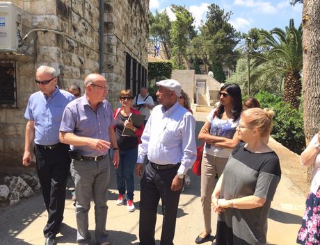 חבר הכנסת אברהם נגוסה בביקור בחוות הנוער הציוני