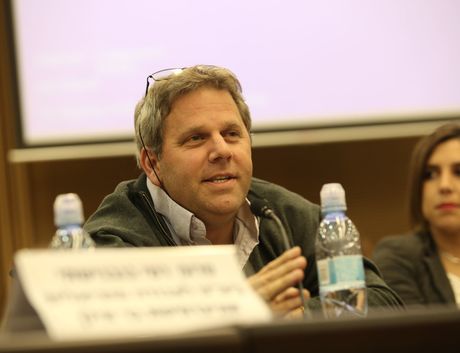 דר בני פישר