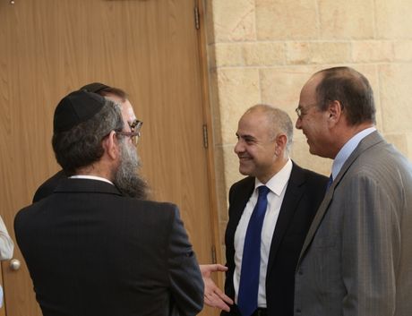 בוגרי כפרי הנוער והפנימיות - המדינה והחברה לוקחות אחריות