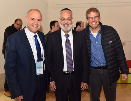 דר_בני_פישר_סגן_השר משולם נהרי ושמואל אבואב