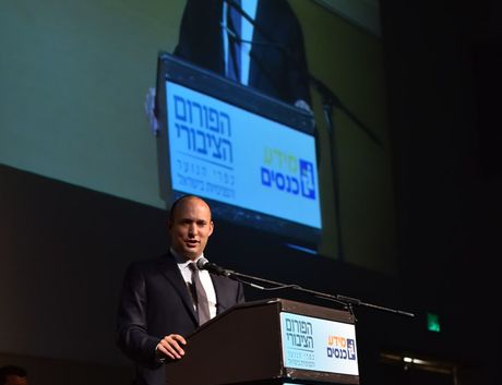 שר החינוך נפתלי בנט