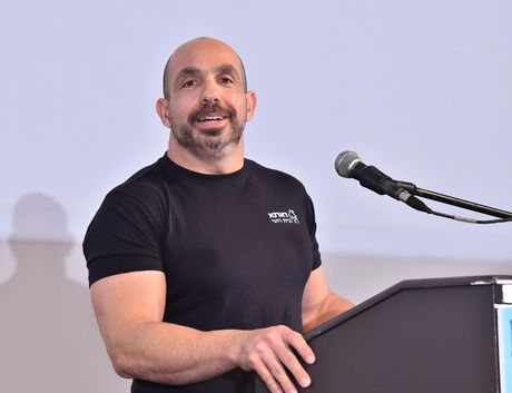 תומר בוהדנה